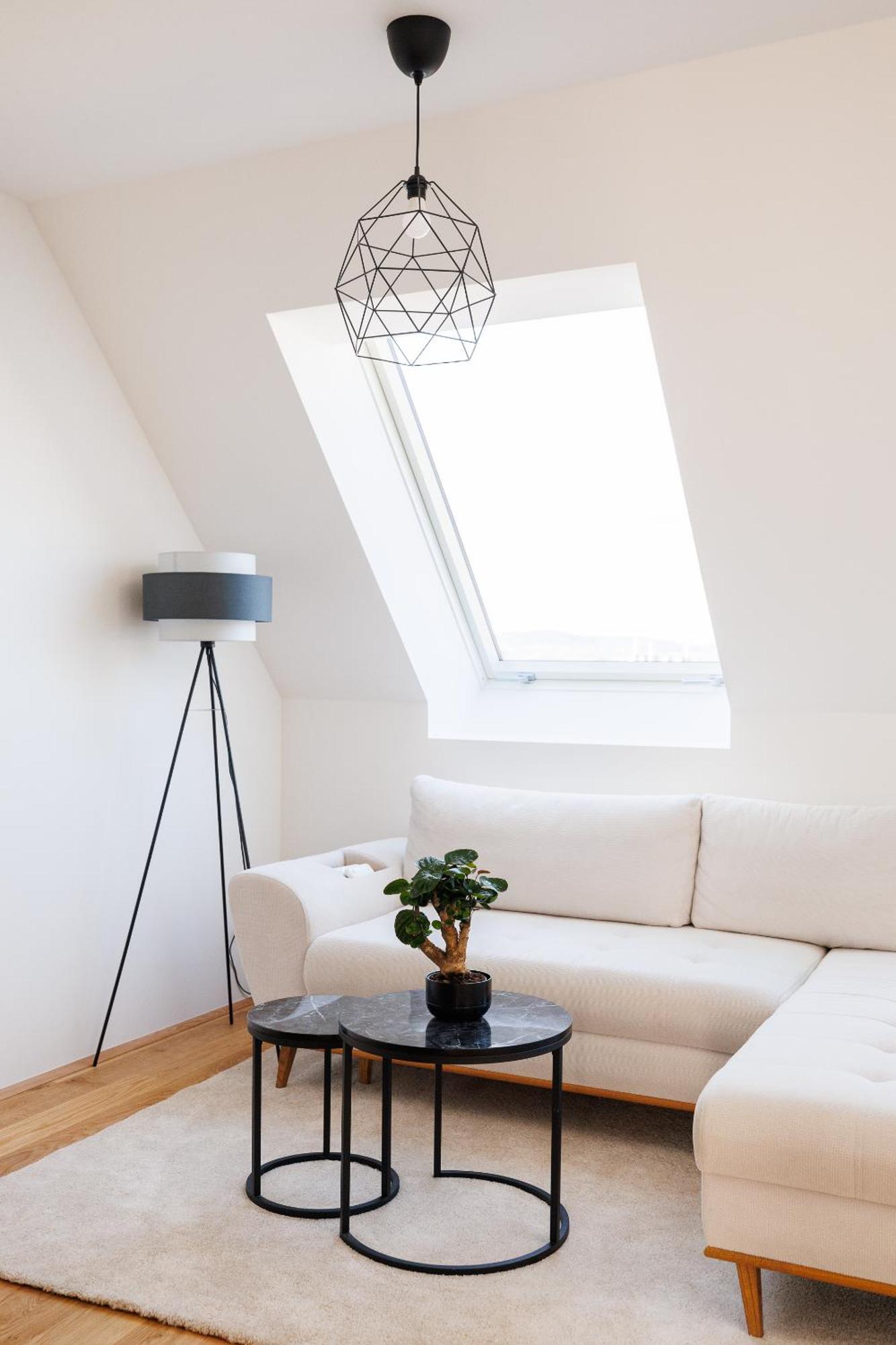 Symphony Apartments 38 - Modern Loft With Terrace And Grill In Central Location Wina Bagian luar foto